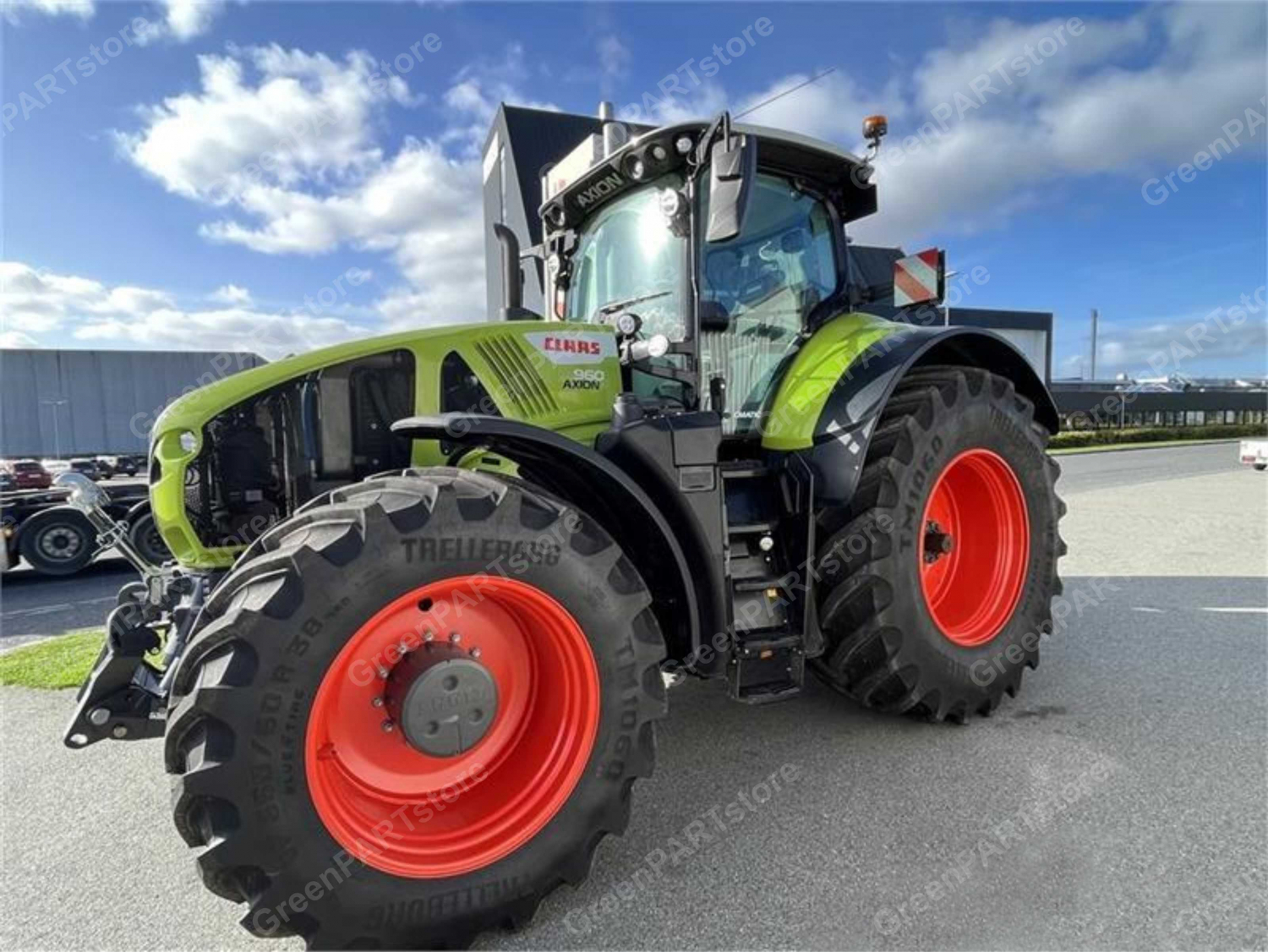 Трактор Claas AXION 960