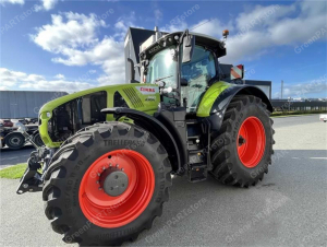 Трактор Claas AXION 960