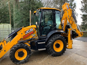 Экскаватор-погрузчик JCB 3CX PLUS